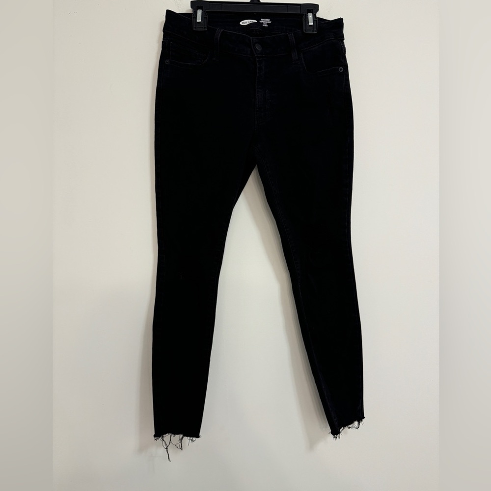 Old Navy Rockstar super skinny mid rise black ripped jeans